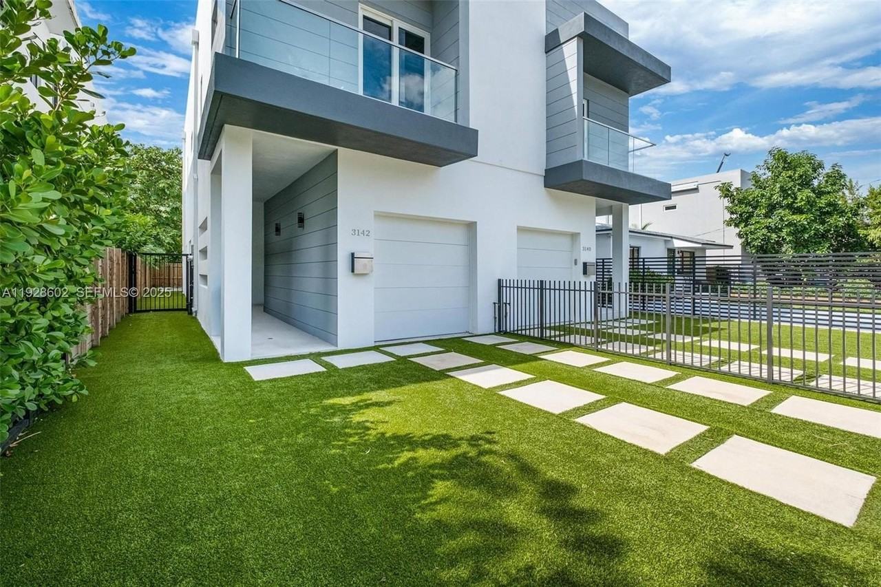 3142 Carter Street #3142 - Photo 4 of 50