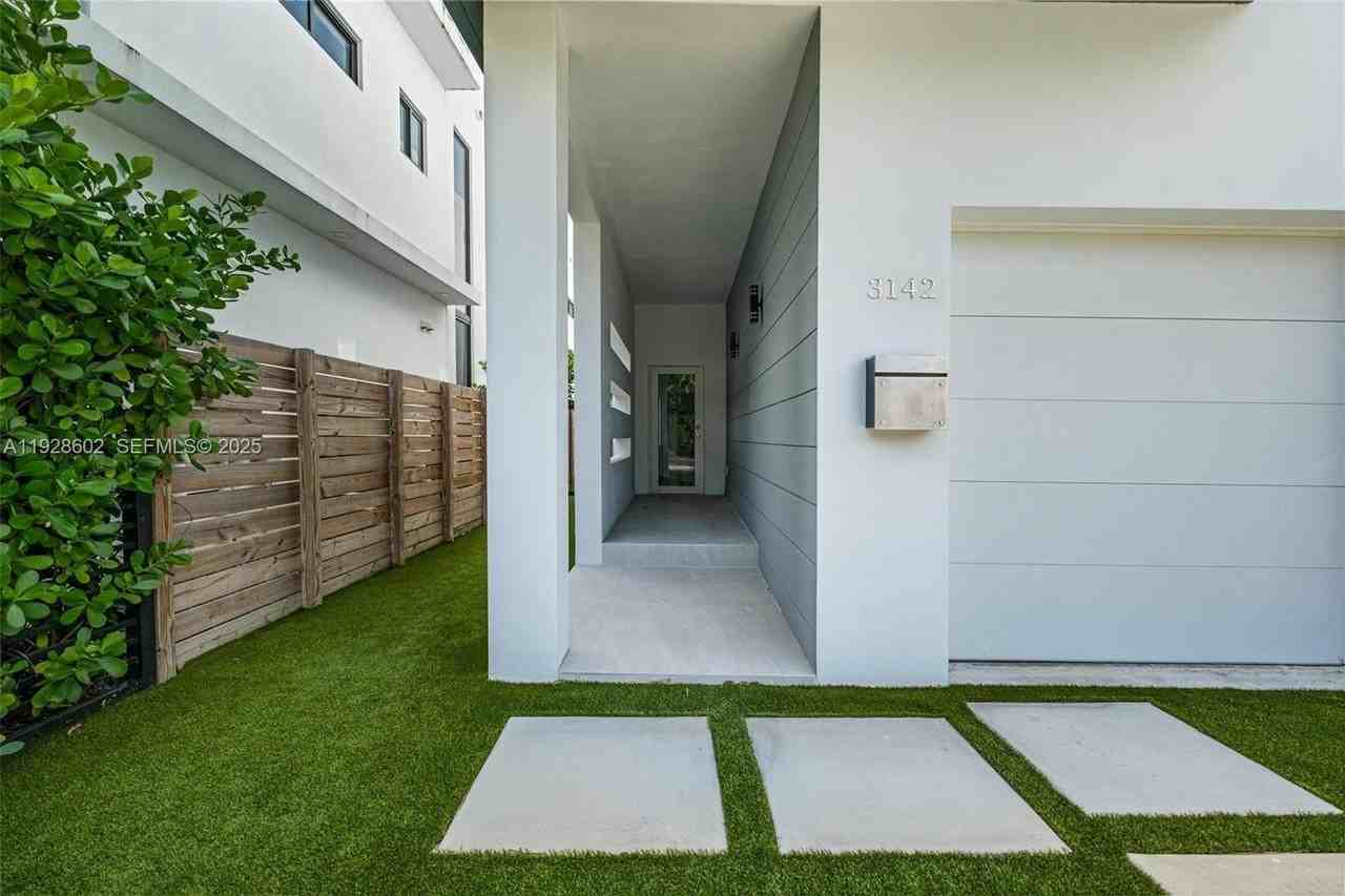 3142 Carter Street #3142 - Photo 5 of 50