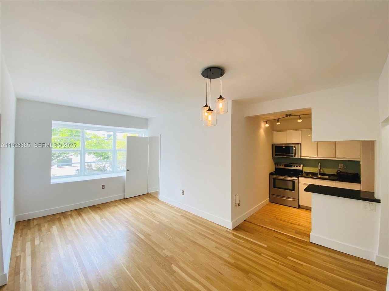 6881 Bay Dr #11 - Photo 2 of 21