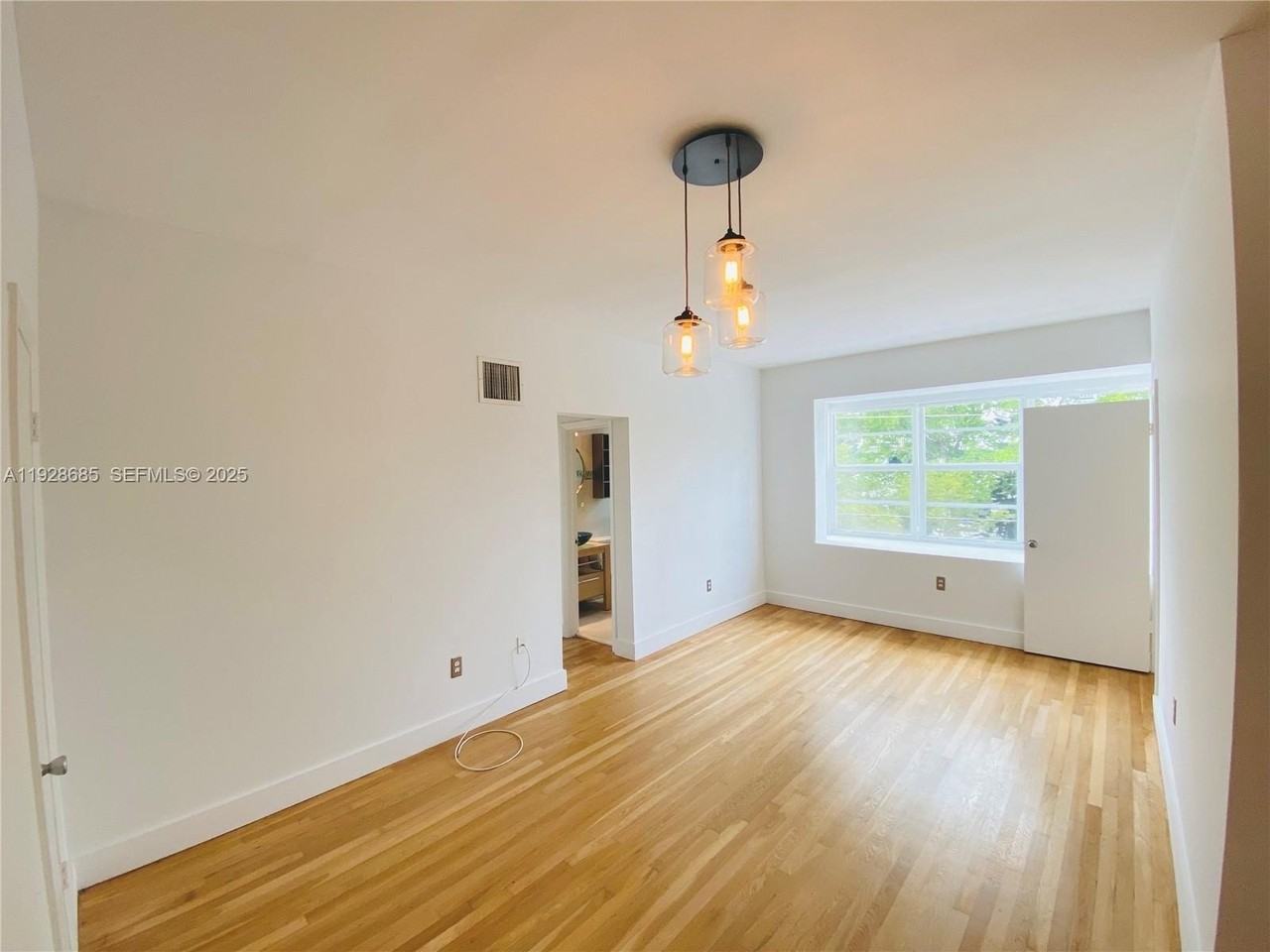 6881 Bay Dr #11 - Photo 3 of 21