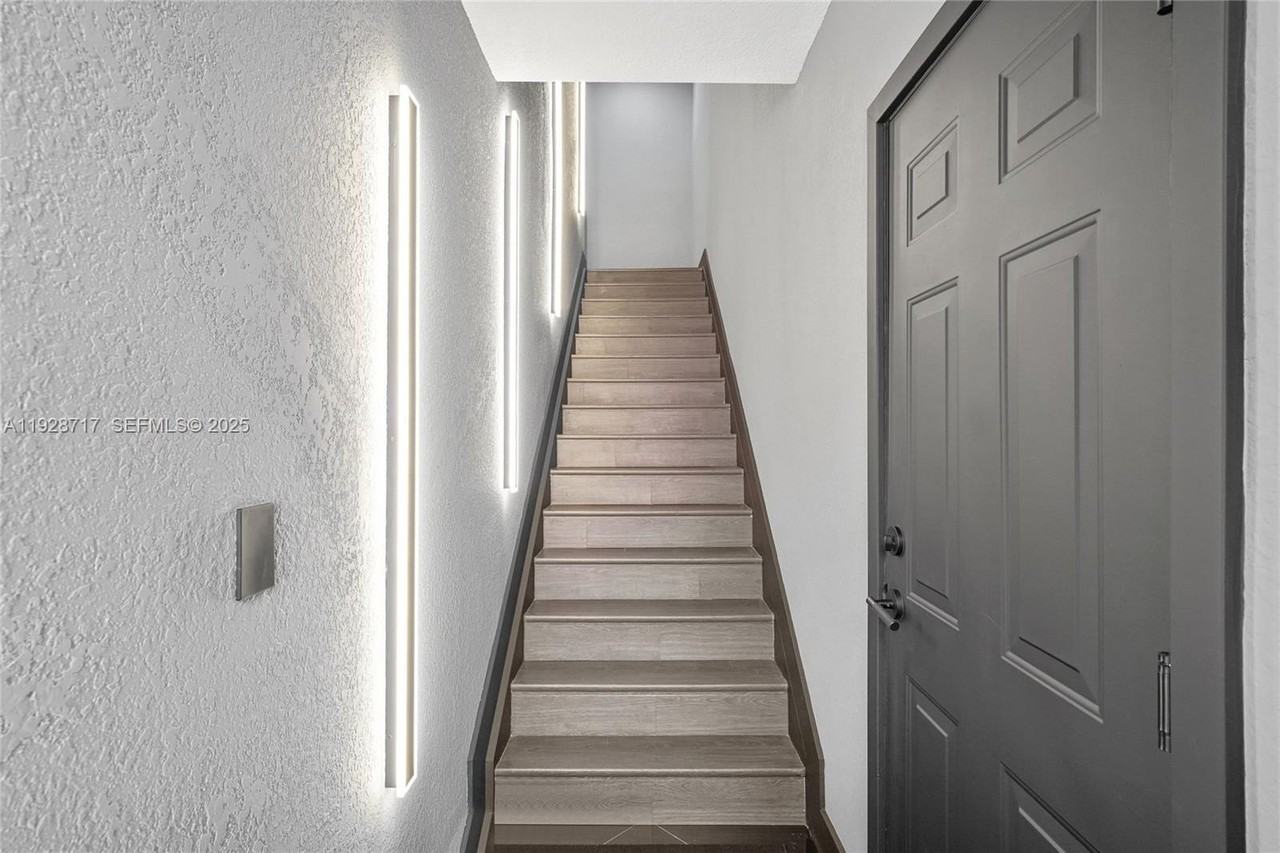 1010 Belmont Place #1010 - Photo 6 of 34