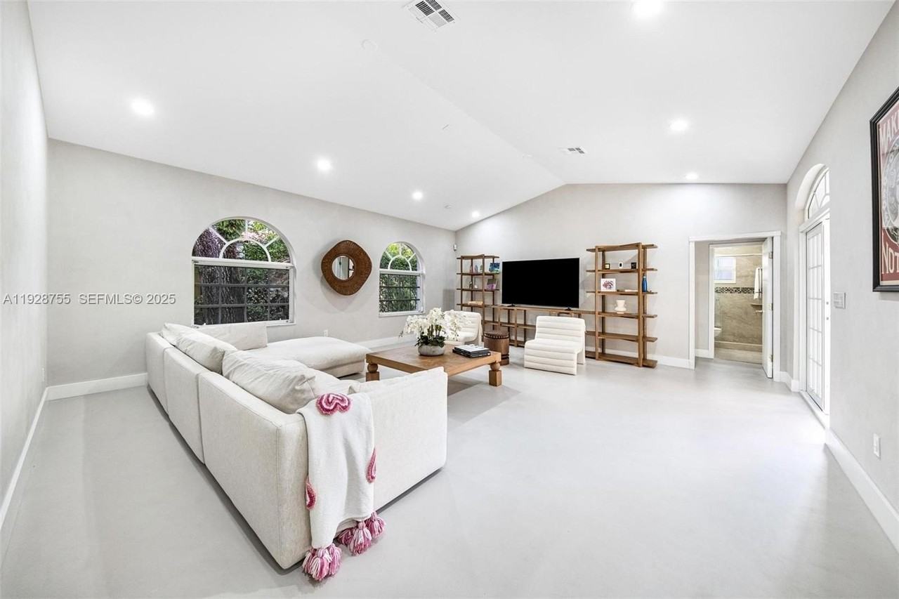 1033 Almeria Avenue #0 - Photo 3 of 50