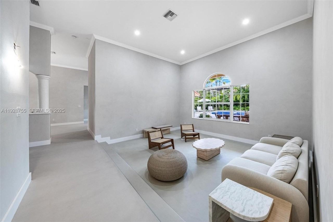 1033 Almeria Avenue #0 - Photo 5 of 50