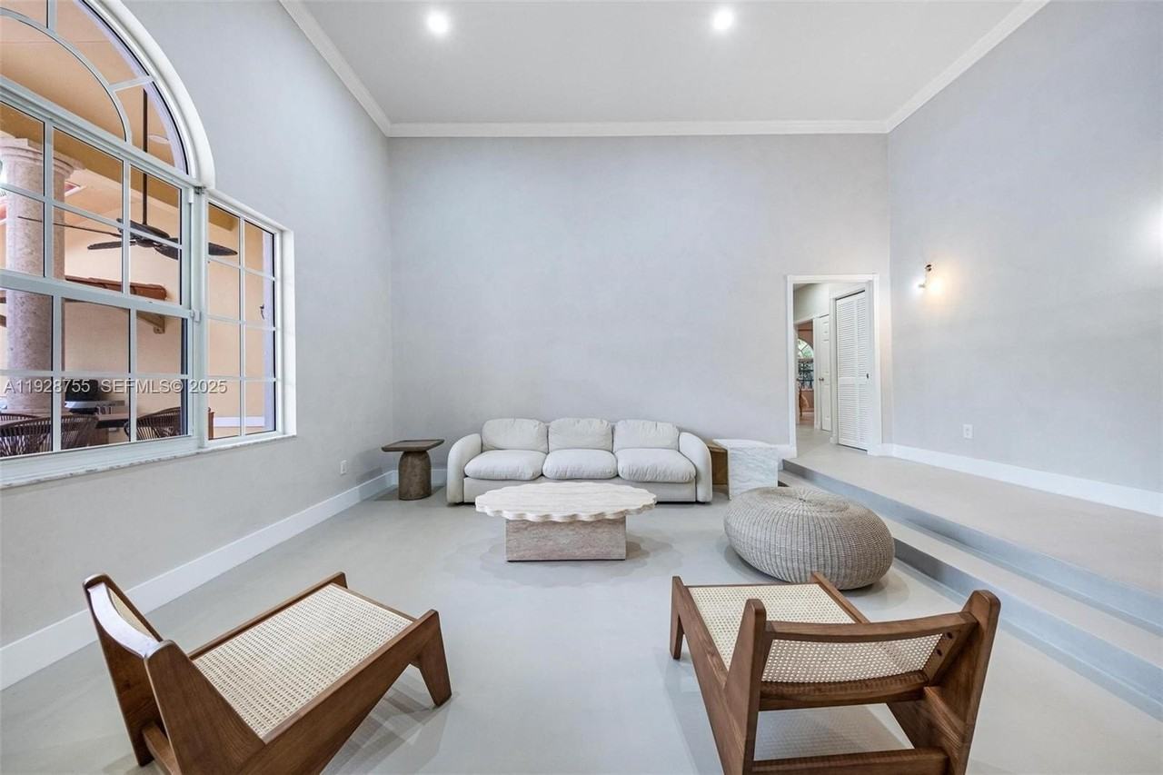 1033 Almeria Avenue #0 - Photo 7 of 50