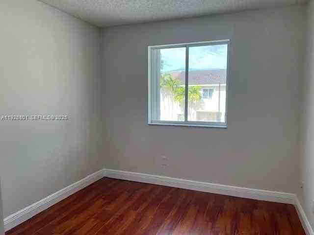 13926 Southwest 175th Terrace - Photo 7 of 19