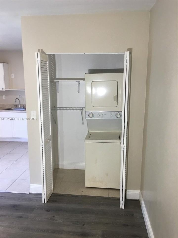 32 Northeast 169th Street #3 - Photo 4 of 8