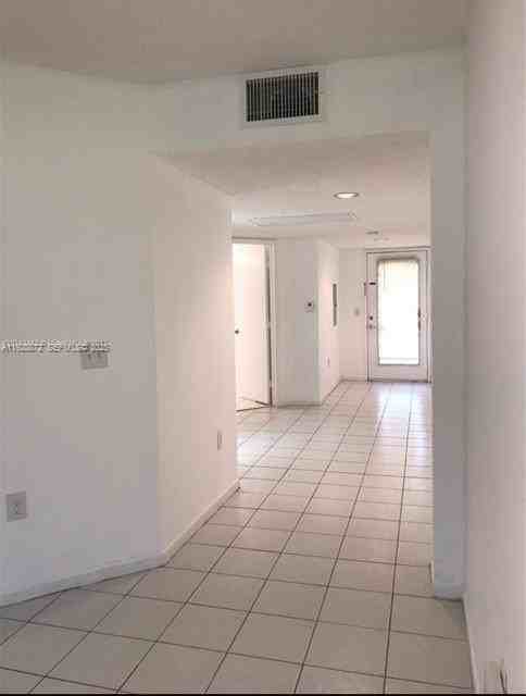 13105 Sw 16th Ct #110L - Photo 7 of 17