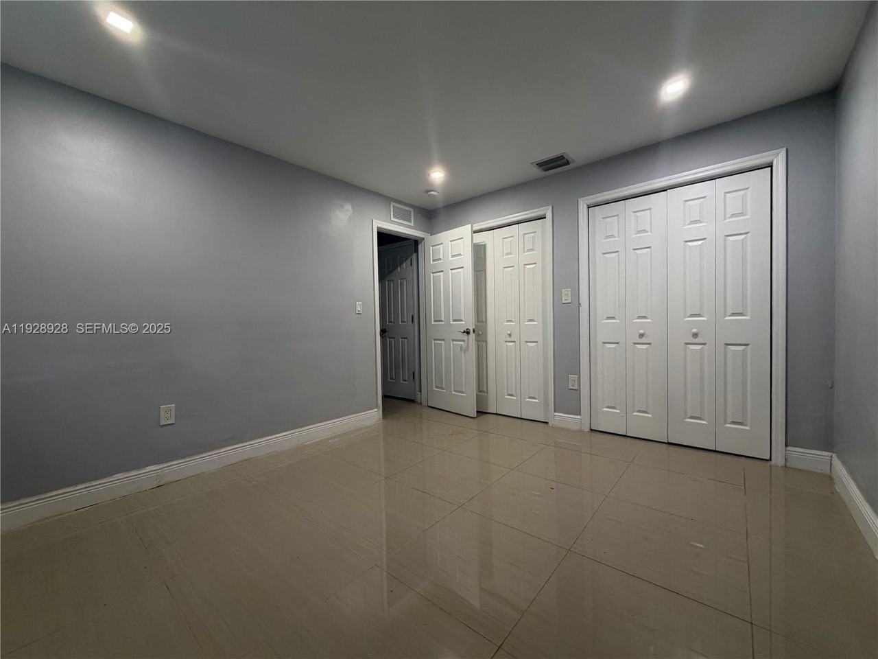 45 Northwest 99th Street - Photo 7 of 30