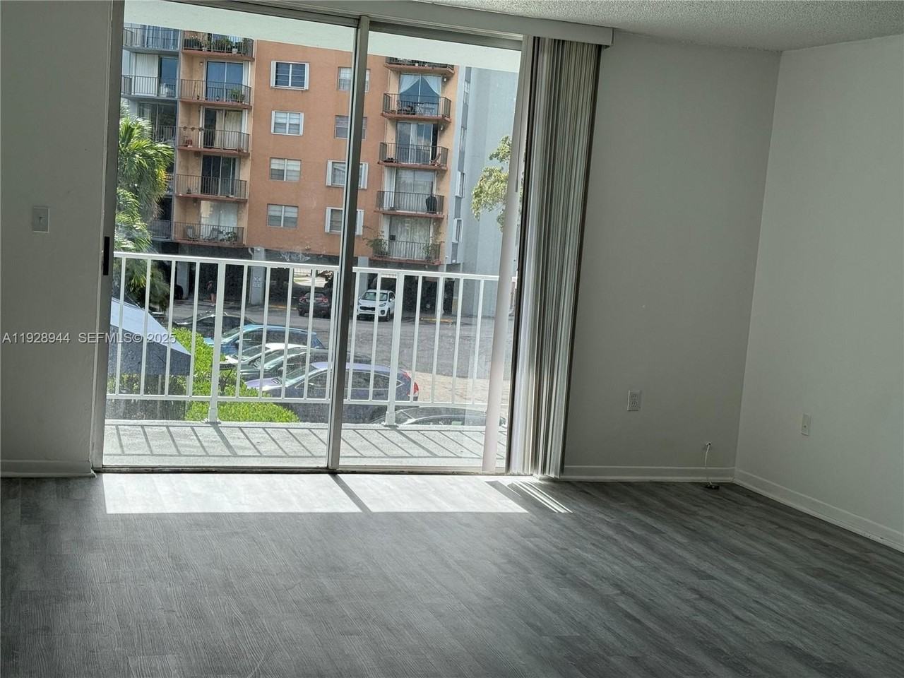 1470 Ne 125th Ter #205 - Photo 2 of 20