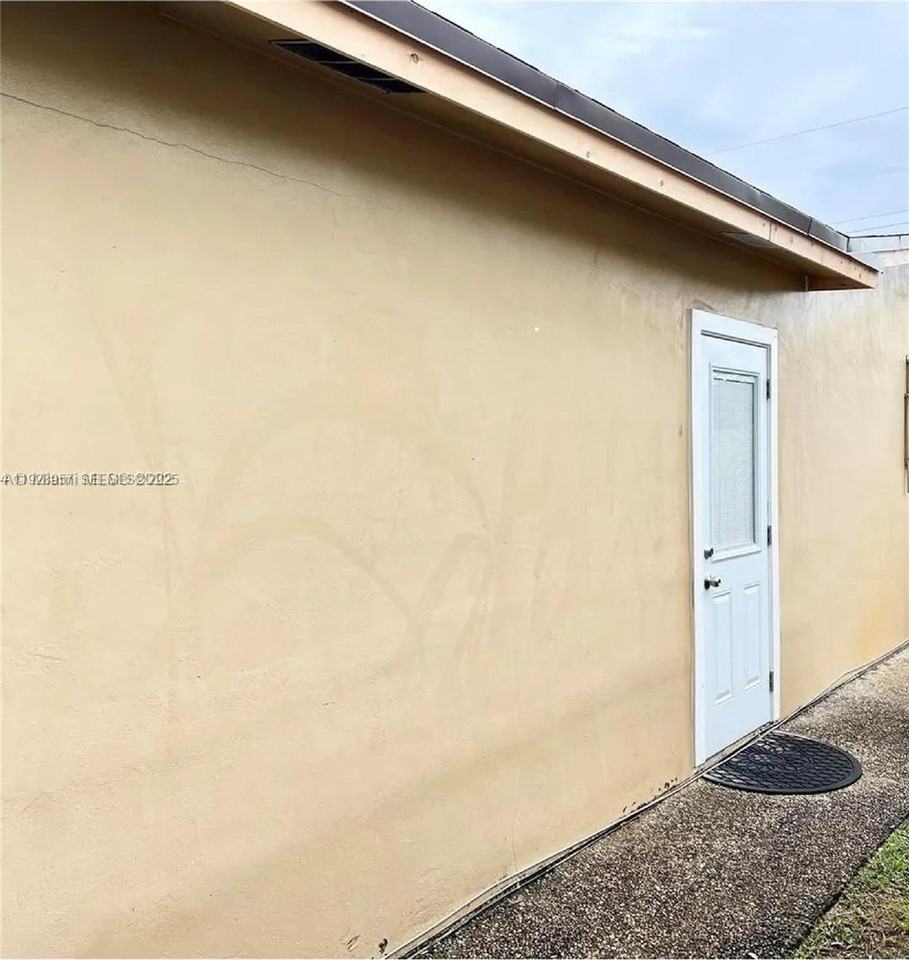 2449 Northwest 73rd Avenue #2449 - Photo 2 of 8