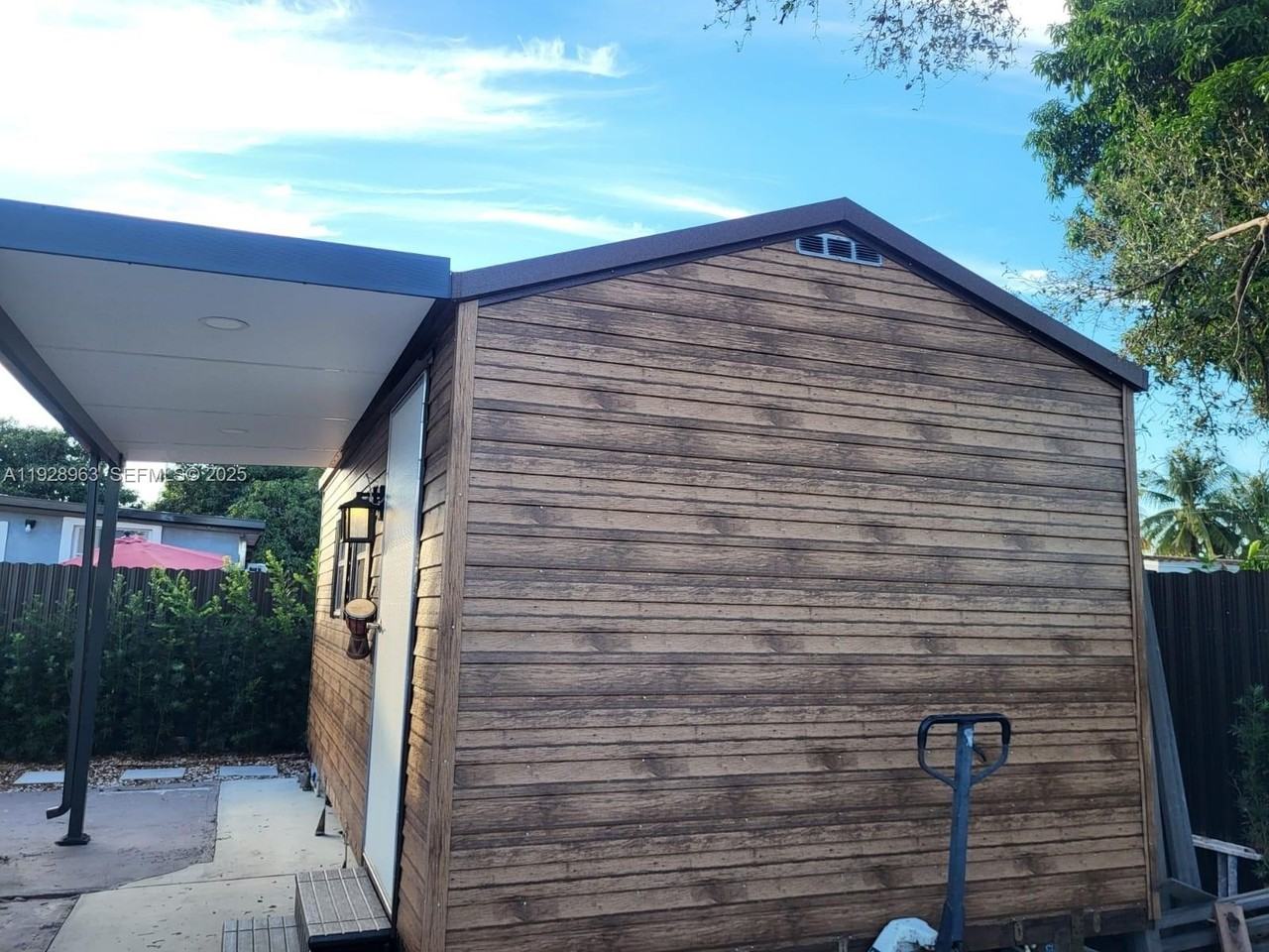 2137 Northwest 97th Street #2137 - Photo 5 of 19