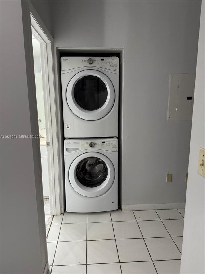 15355 Southwest 76th Terrace #203 - Photo 7 of 14