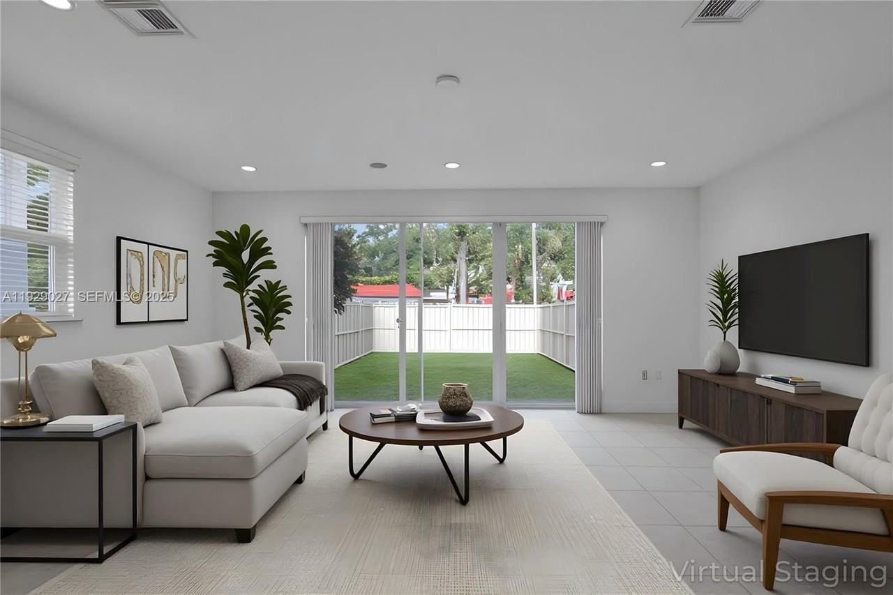 4088 W Palm Aire Dr #21 - Photo 2 of 36