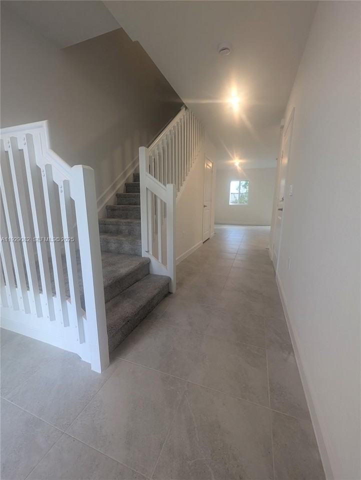 5180 Southwest 37th Street #5180 - Photo 4 of 25