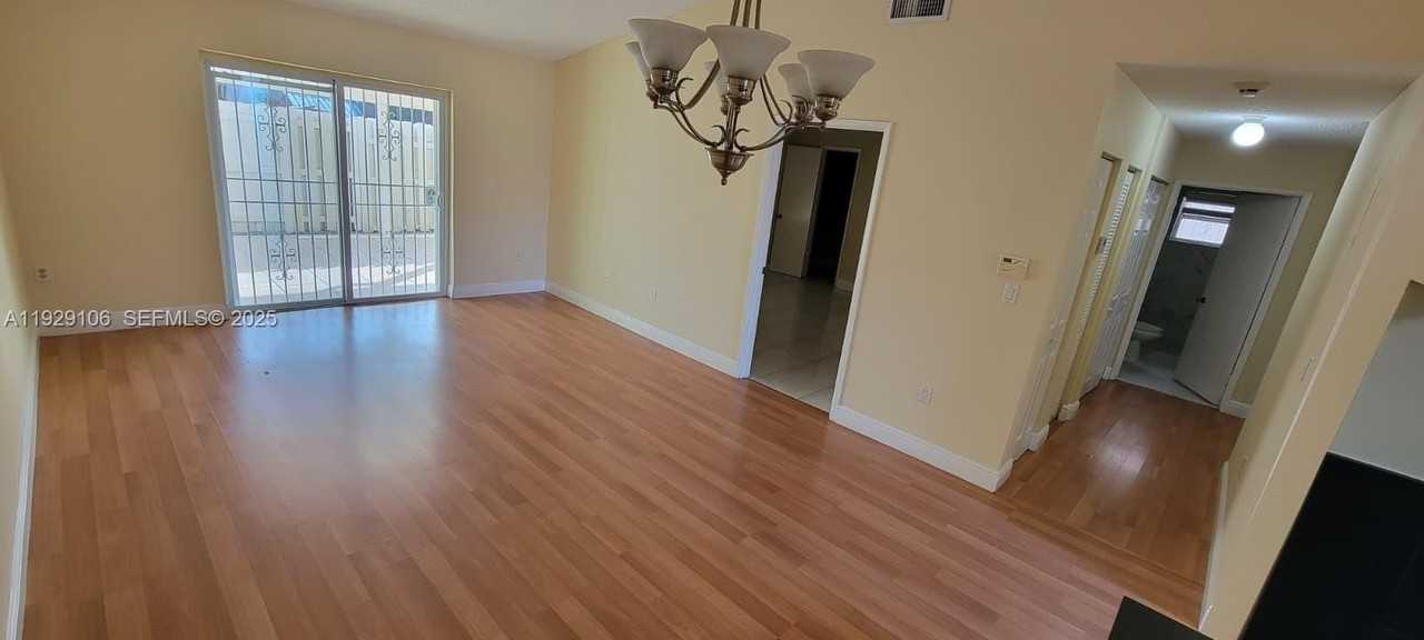 11470 Nw 4th Ln #11470 - Photo 6 of 29