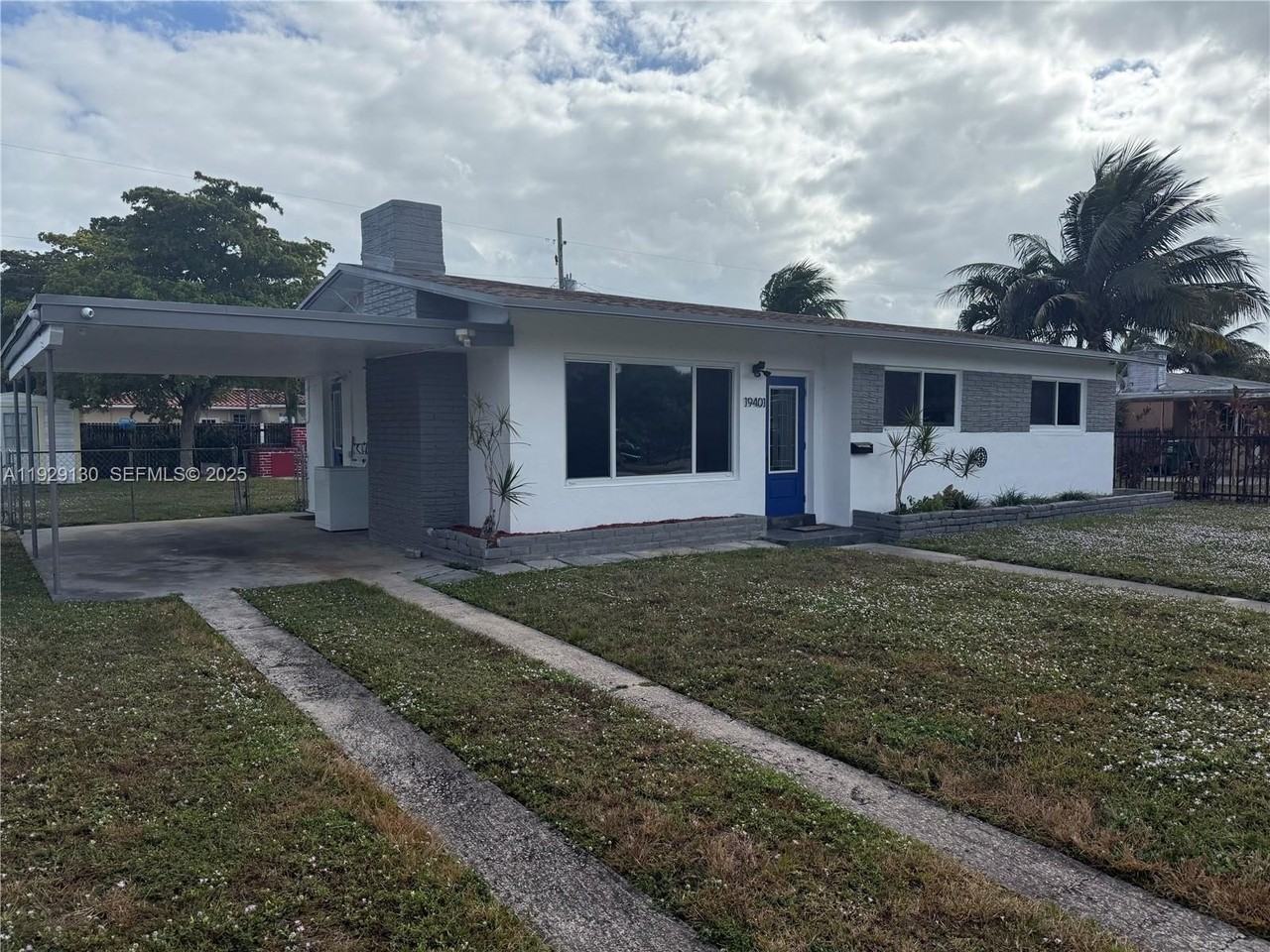 19401 Northeast 1st Avenue - Photo 3 of 12