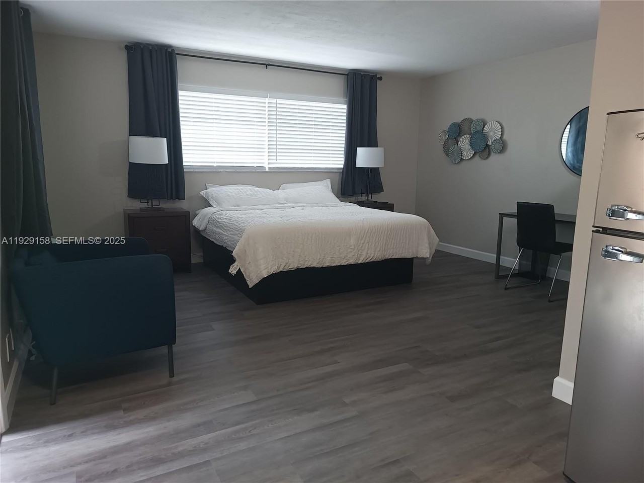 507 Southeast 18th Street #5 - Photo 2 of 5