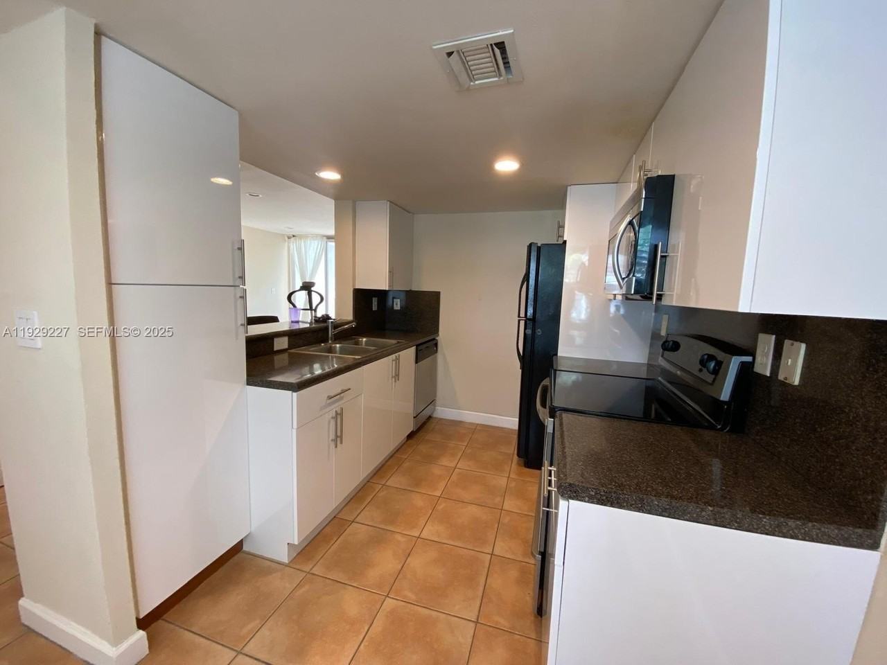 4635 Nw 97th Pl #158 - Photo 4 of 12