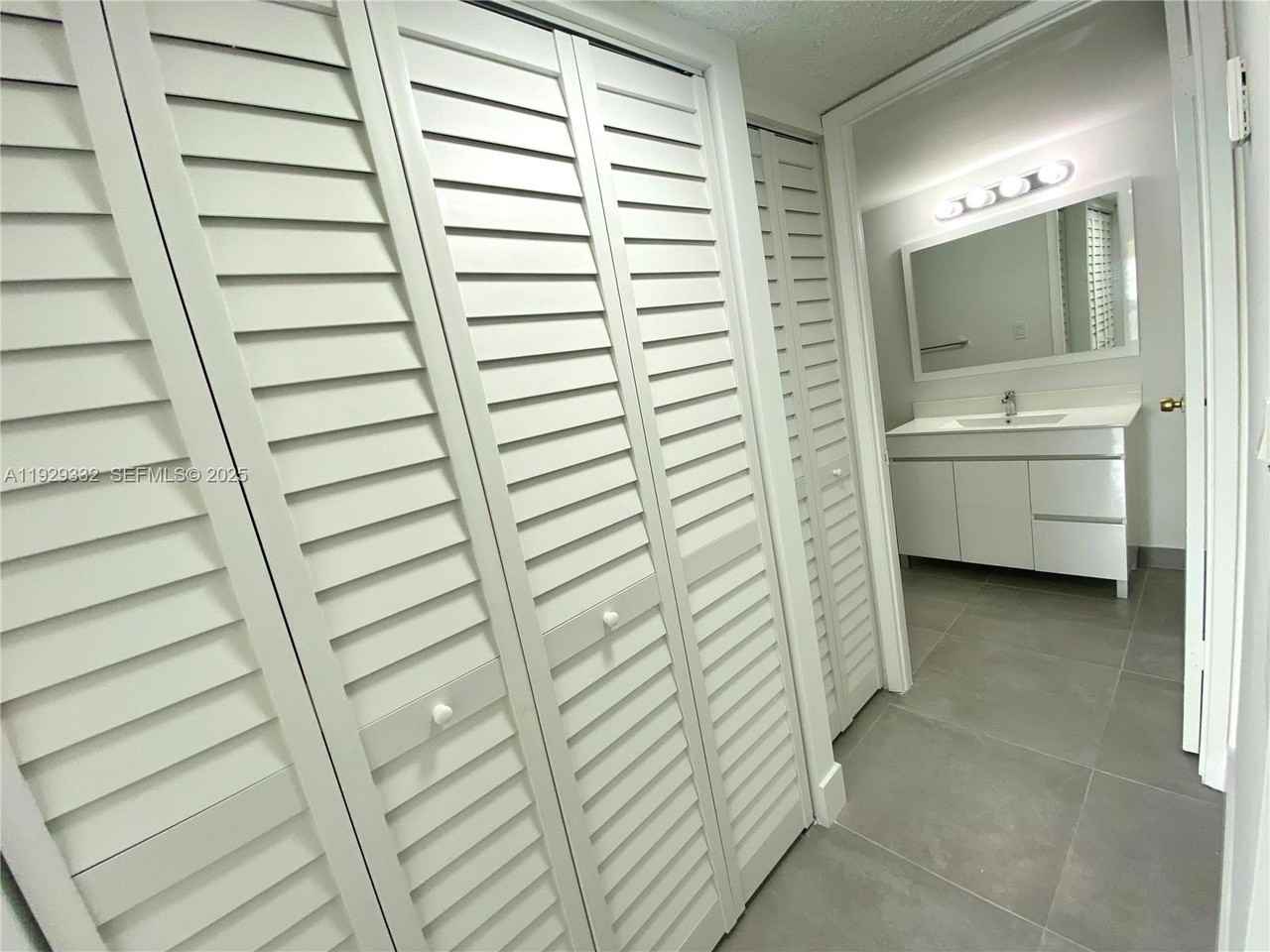 8005 Lake Drive #207 - Photo 5 of 19