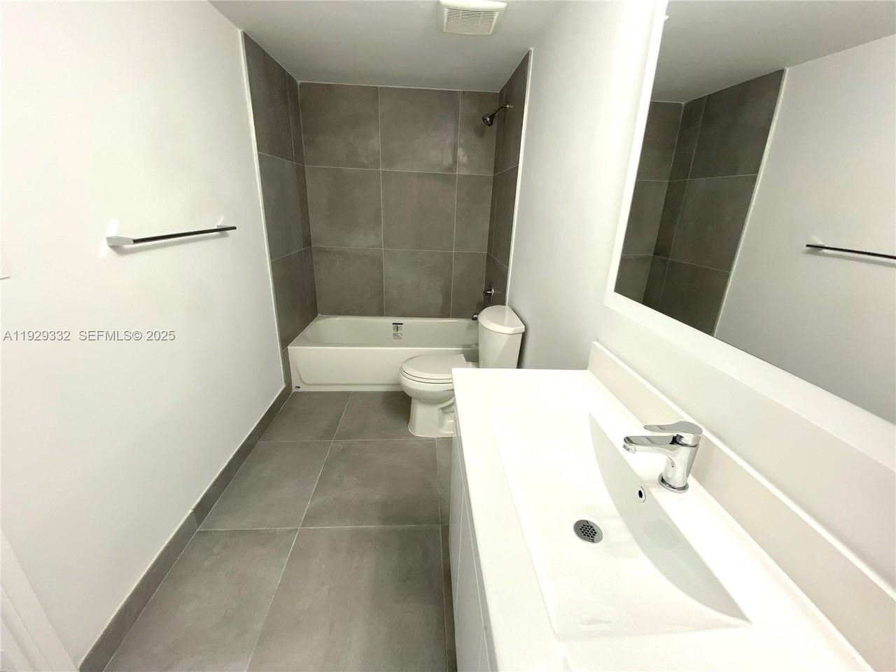 8005 Lake Drive #207 - Photo 6 of 19