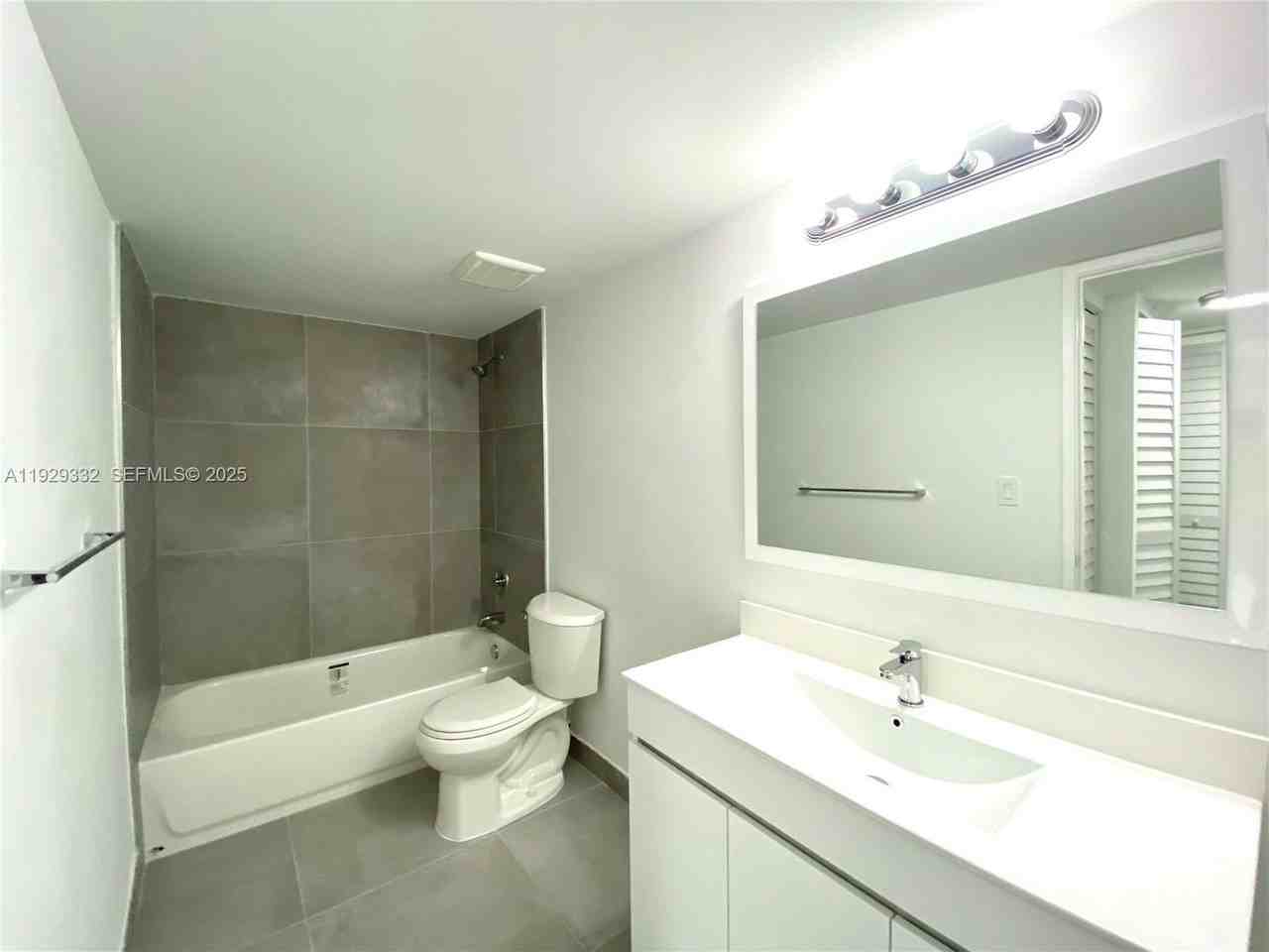 8005 Lake Drive #207 - Photo 7 of 19