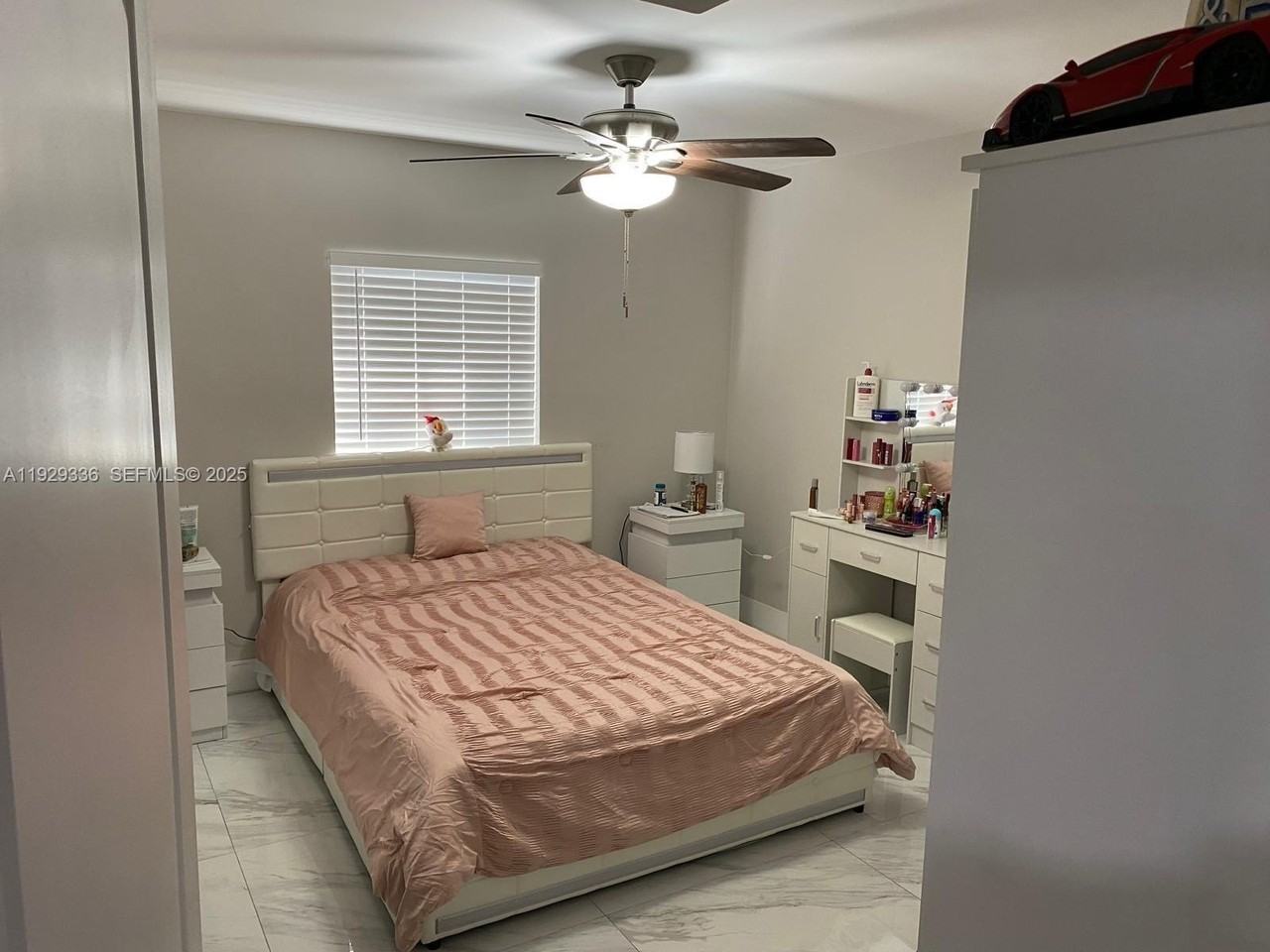 342 East 46th Street #1 - Photo 5 of 13