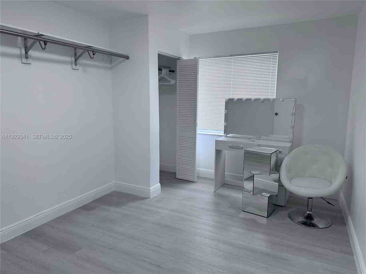 15720 Northwest 44th Court #15720 - Photo 7 of 27