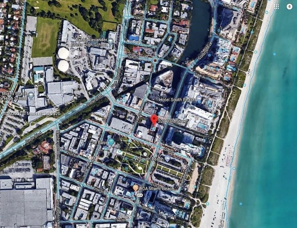 220 23rd Street #303 - Photo 5 of 5