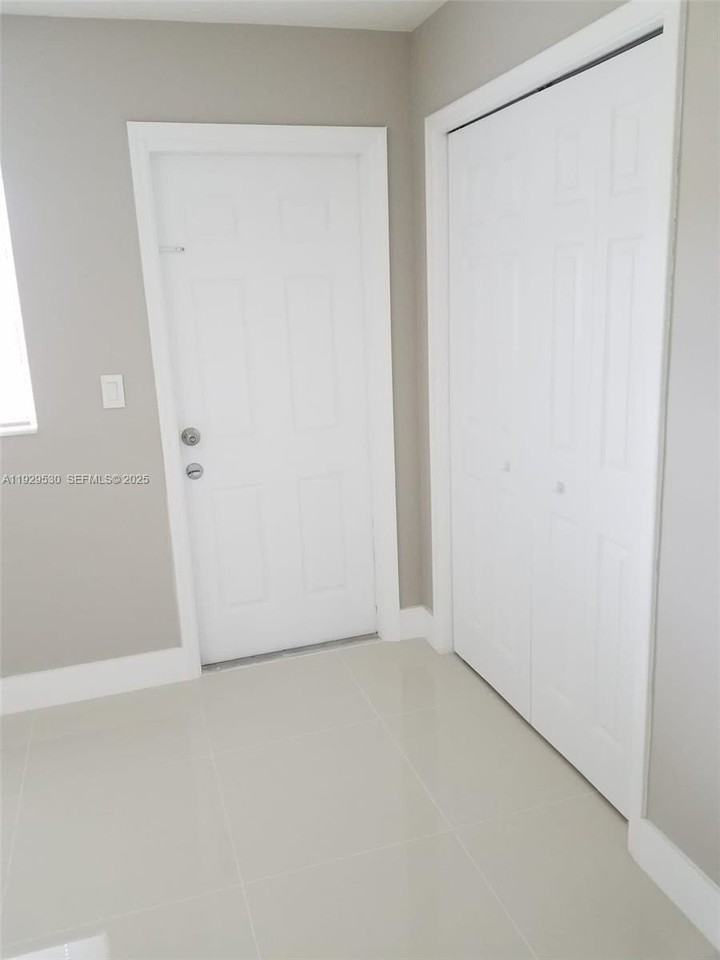 1859 Wiley St #3 - Photo 6 of 25