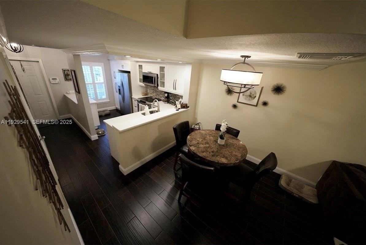 171 Southwest 96th Avenue - Photo 7 of 24