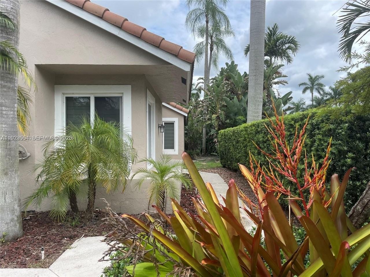 10101 Northwest 5th Street #10101 - Photo 3 of 29