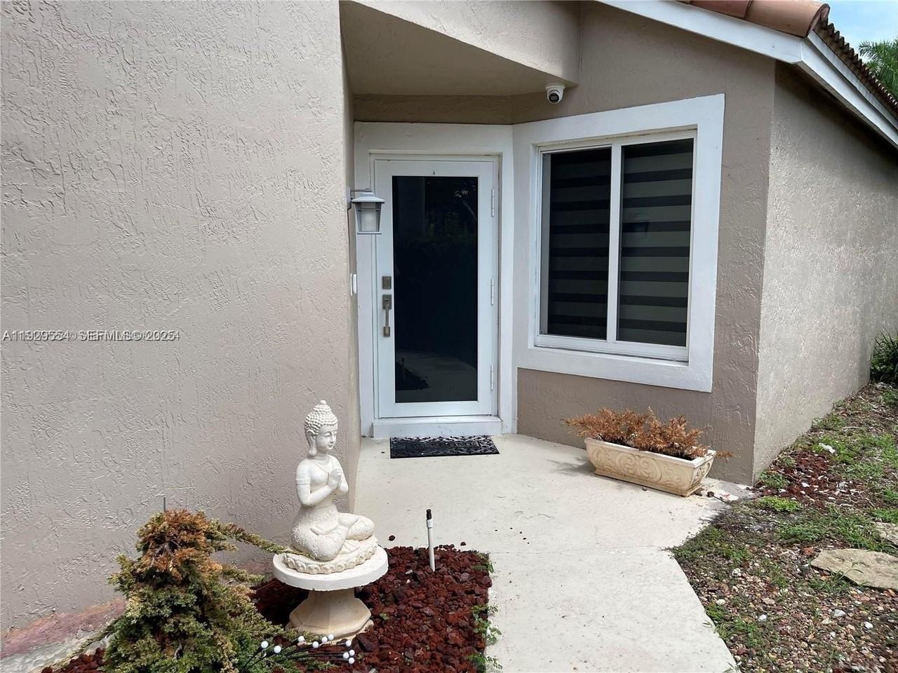 10101 Northwest 5th Street #10101 - Photo 4 of 29