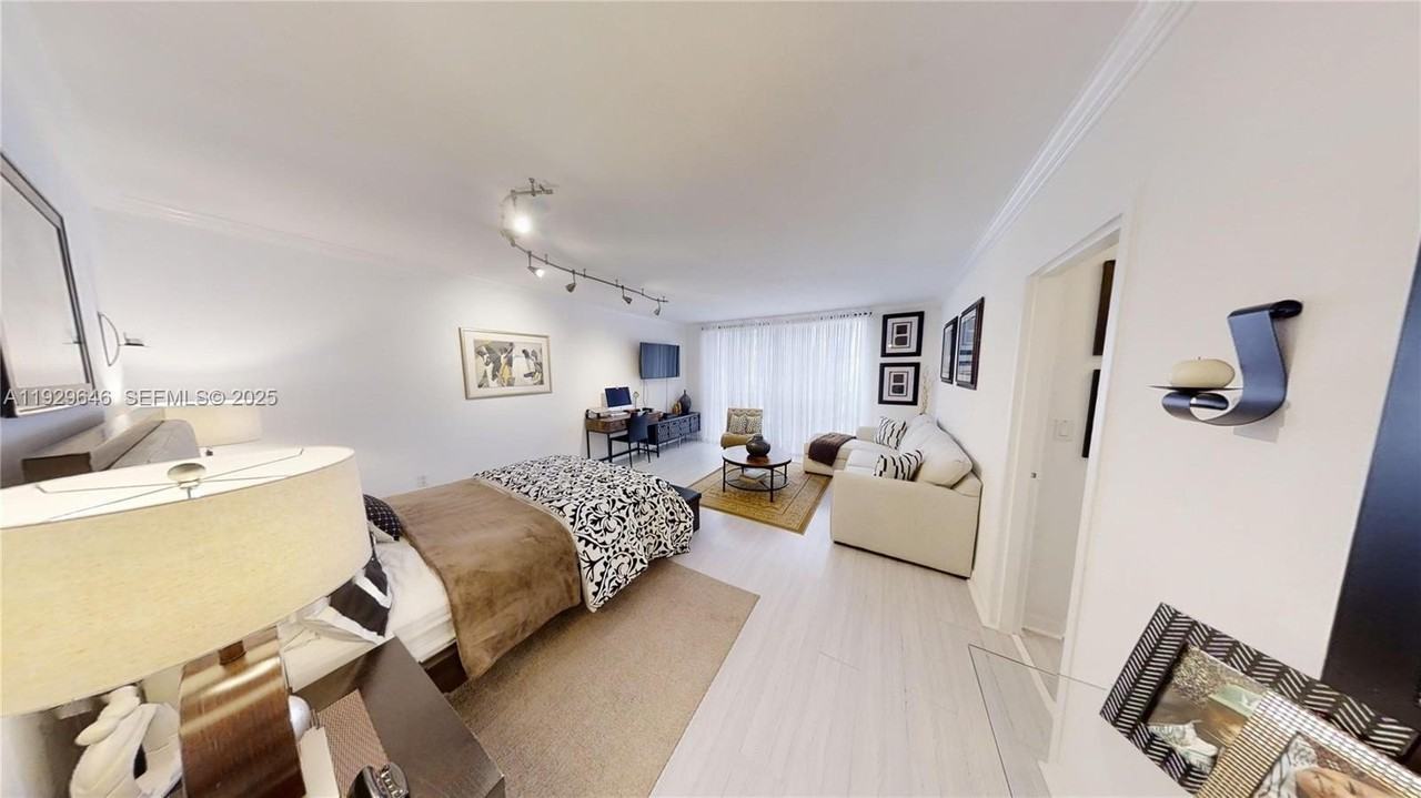 800 West Ave #614 - Photo 3 of 17