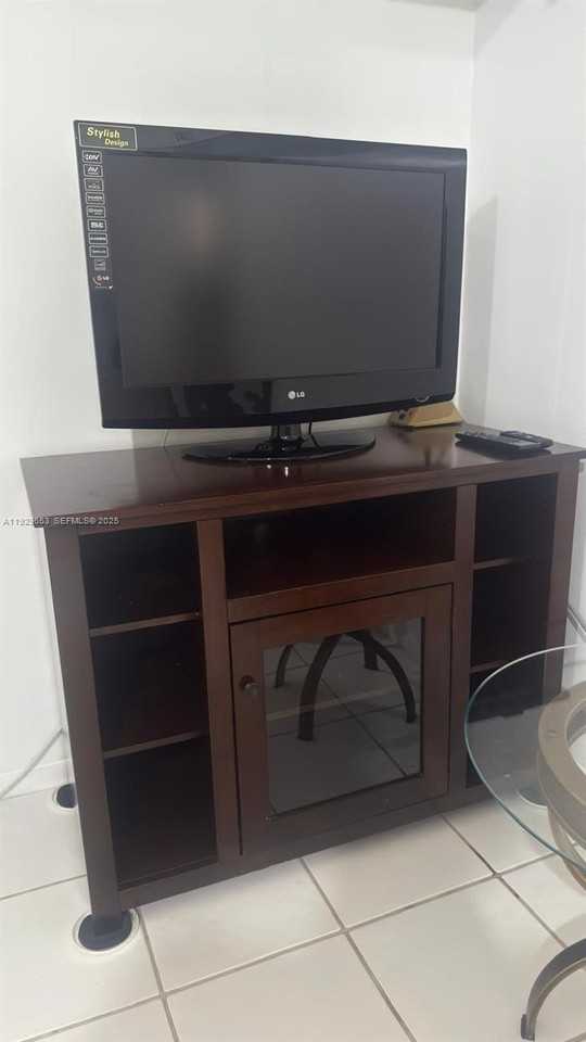 12945 Southwest 116th Street #12945 - Photo 7 of 18