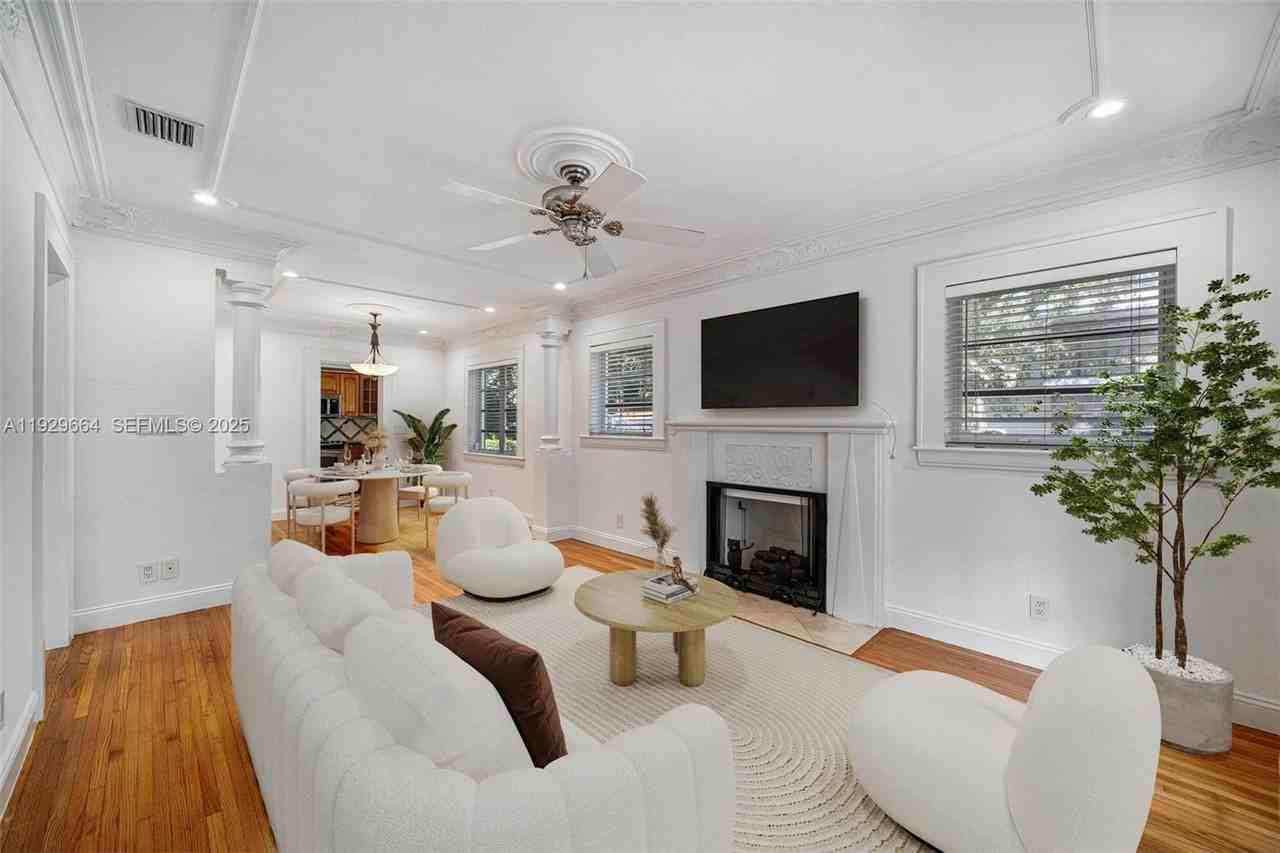 1790 Wa Kee Na Drive - Photo 4 of 14