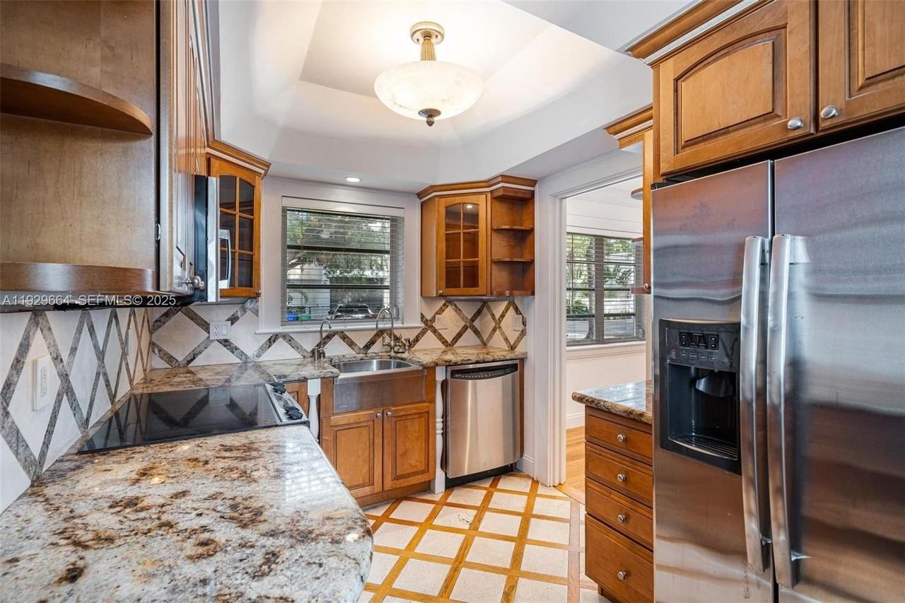 1790 Wa Kee Na Drive - Photo 6 of 14