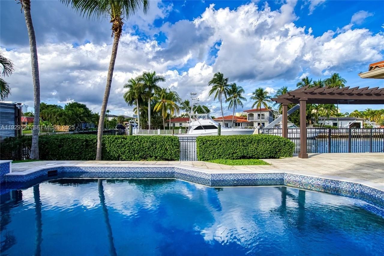 2085 Ixora Road #0 - Photo 3 of 37