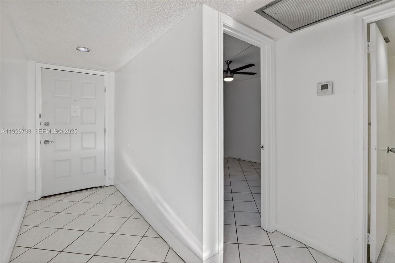 900 Southwest 128th Avenue #306D - Photo 6 of 33