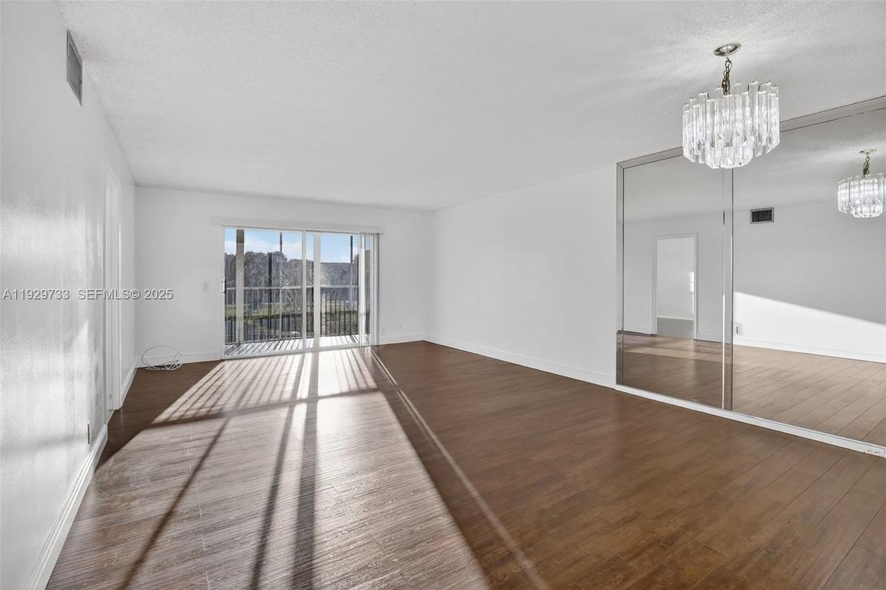 900 Southwest 128th Avenue #306D - Photo 7 of 33