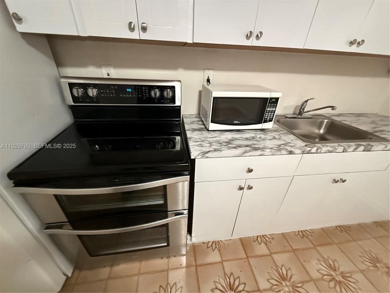 6765 Southwest 19th Street #BACK - Photo 2 of 7