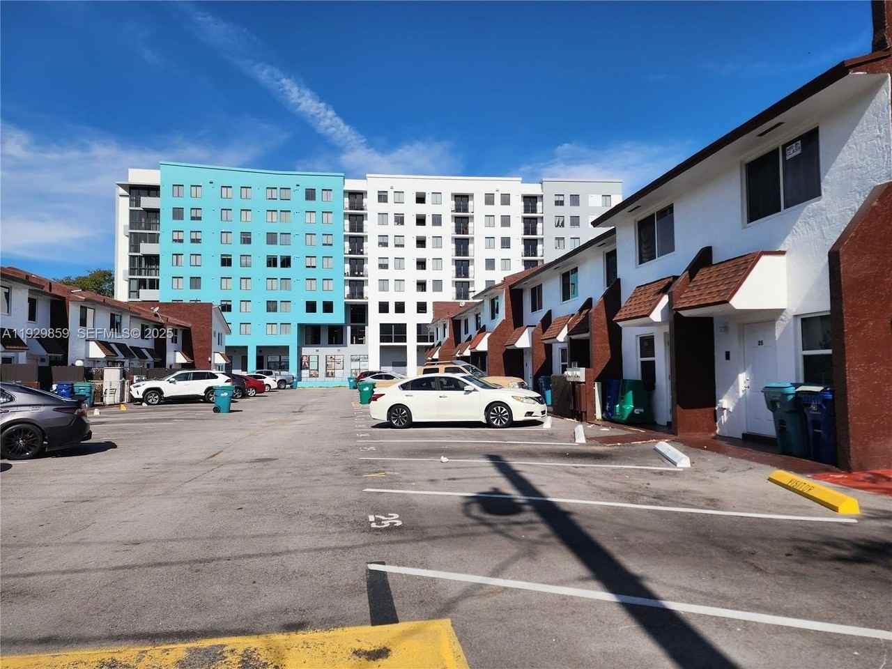 401 Sw 109th Ave #24 - Photo 2 of 14