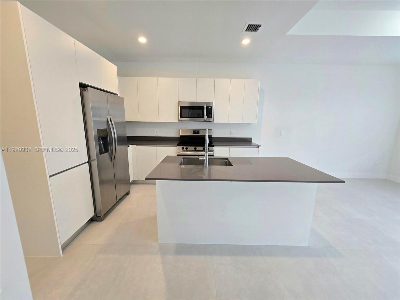 34526 SW 191st Ave #34526 - Photo 4 of 25