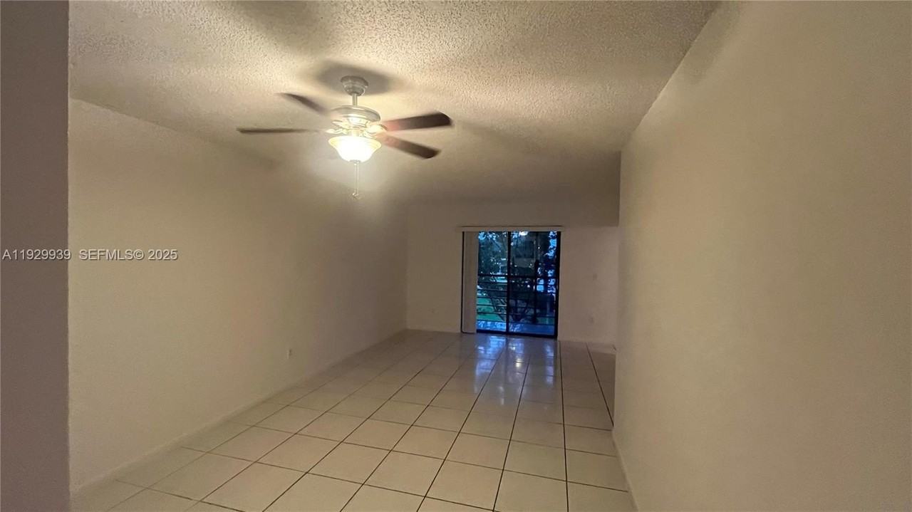 851 Northeast 207th Lane #204-13 - Photo 4 of 18