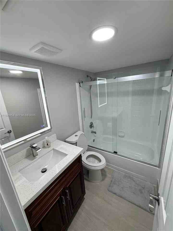 11933 Northwest 11th Street #11933 - Photo 7 of 13