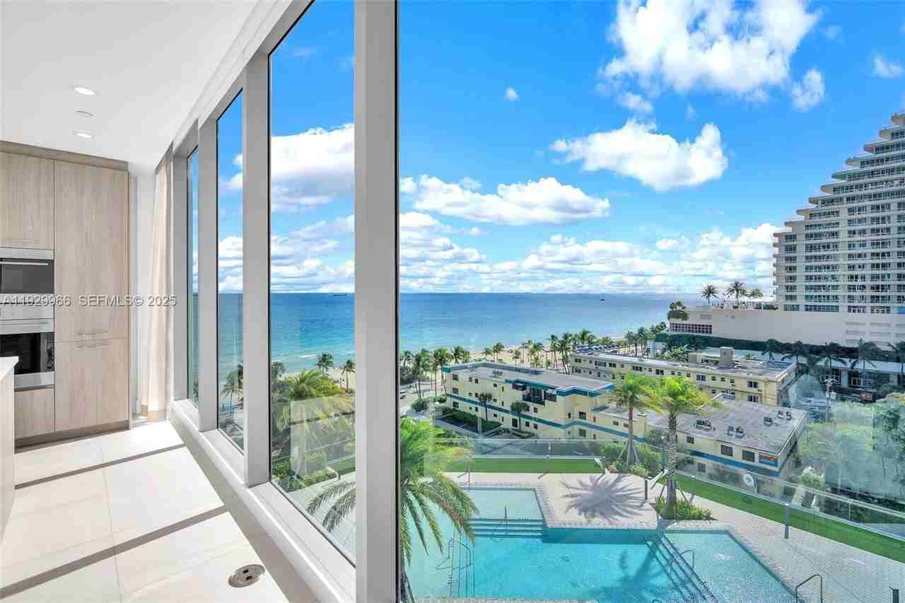 151 North Seabreeze Boulevard #702