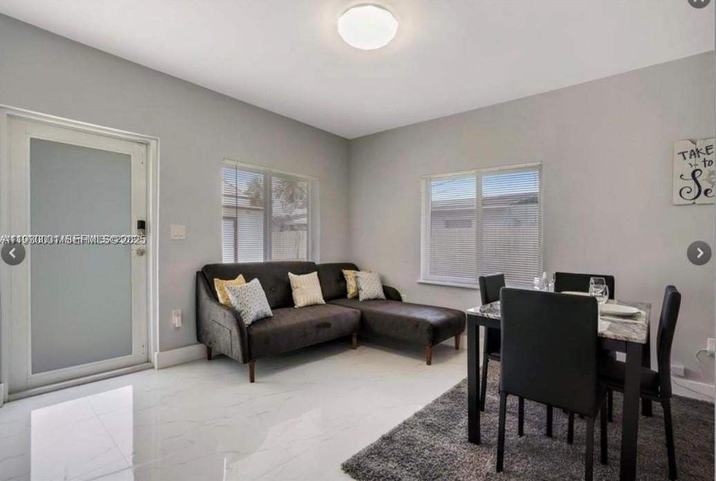 1526 Ne 110th St #B - Photo 2 of 15