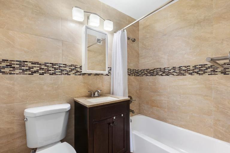 165 East 32nd Street - Photo 6 of 6