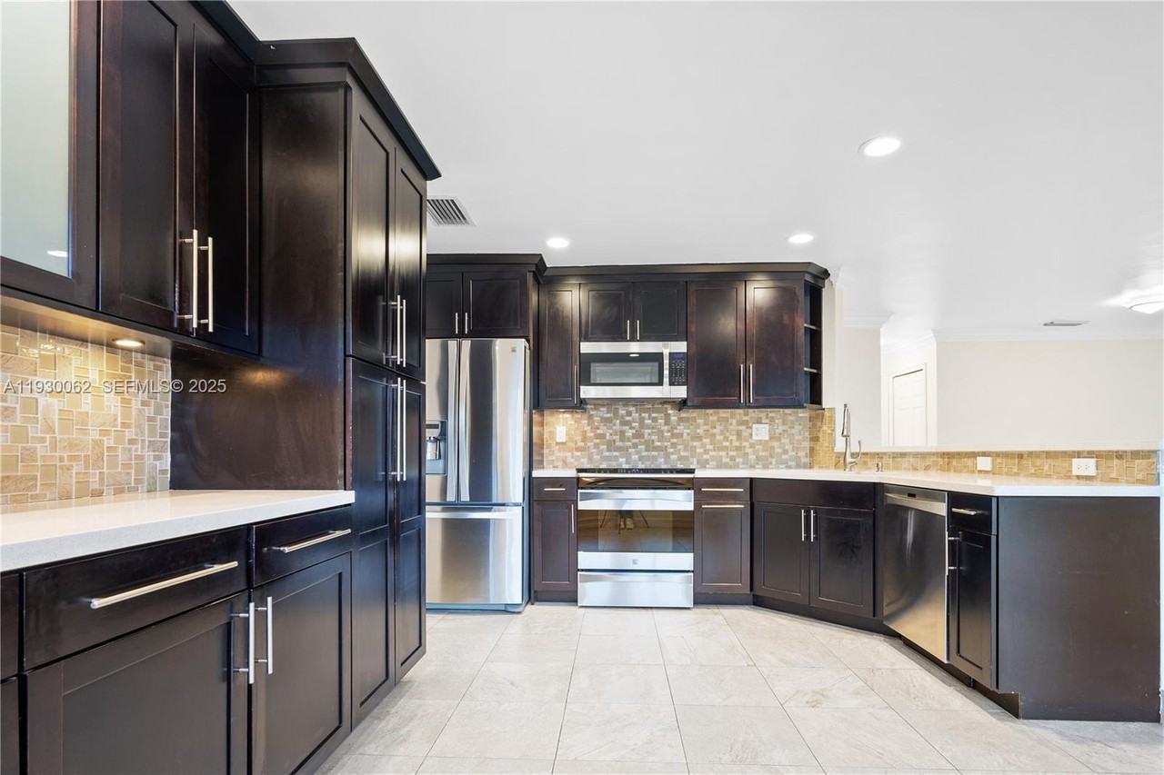 11071 Northwest 47th Lane #0 - Photo 3 of 48