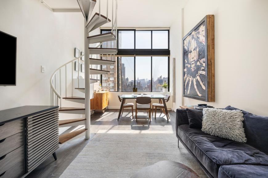 153 East 32nd Street - Photo 2 of 10