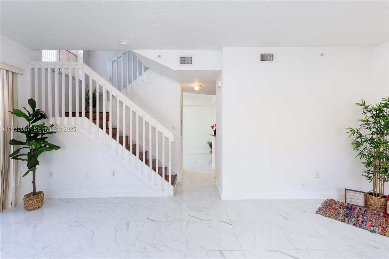 1009 Sw 144th Ave #2701 - Photo 2 of 36